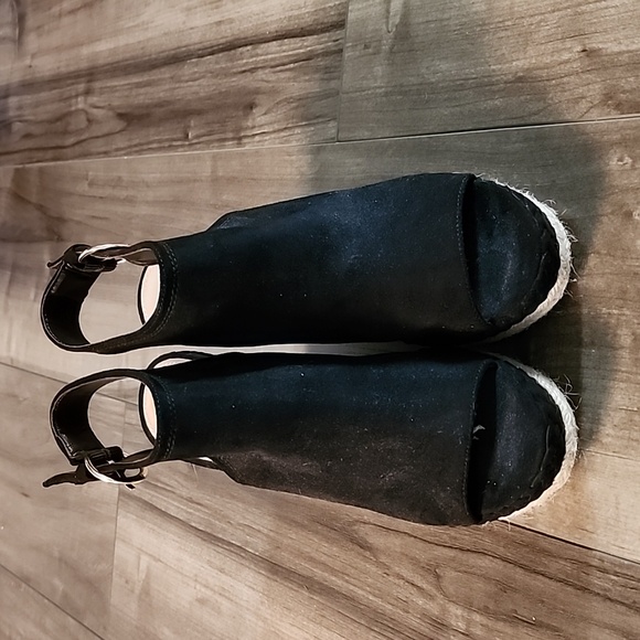 JustFab Wedges - Picture 2 of 4